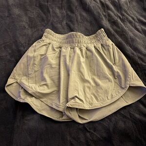 Women's sage lululemon Shorts